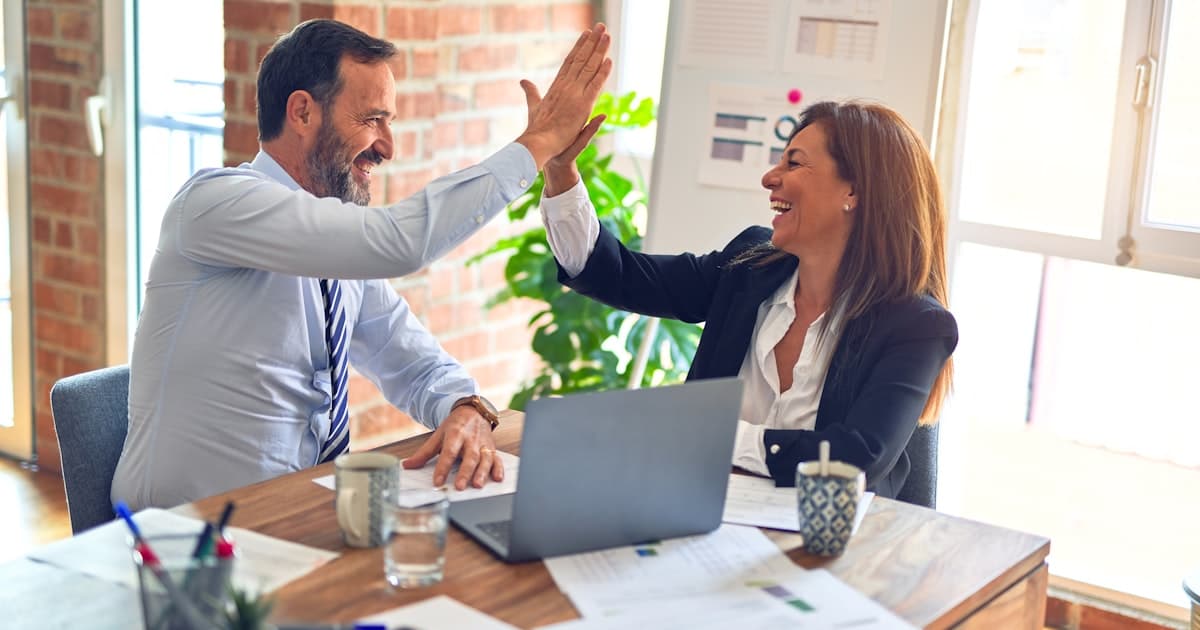 Currículo para Primeiro Emprego: O que Colocar